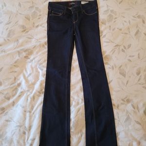GUESS | Sarah Fit medium rise boot cut jeans